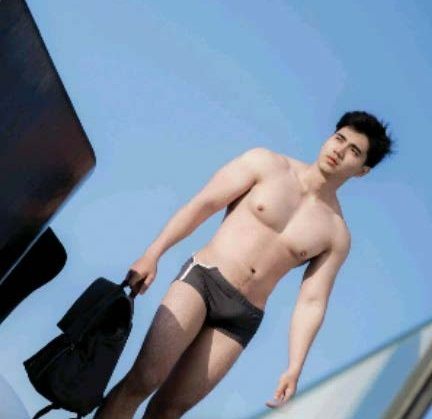หนุ่มหล่อขึ้นปก 187