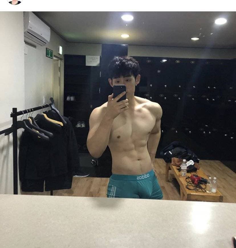 male body 112