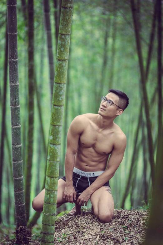 male body 112