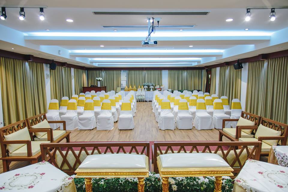 โรงแรมเวียงลคอร ลำปาง  โรงแรมหรูตกแต่งสุดคลาสสิก มาตรฐานการบริการระดับ 5 ดาว " THE BEST OF TOWN "