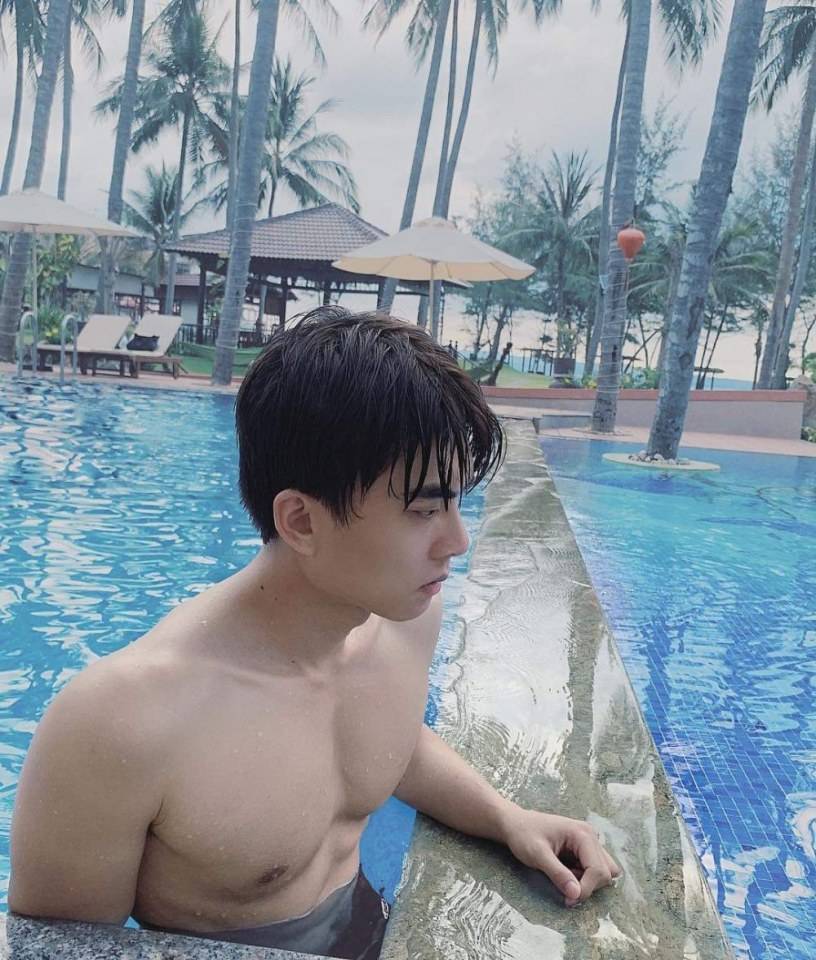ร้อนแบบนี้ไปเล่นน้ำกัน