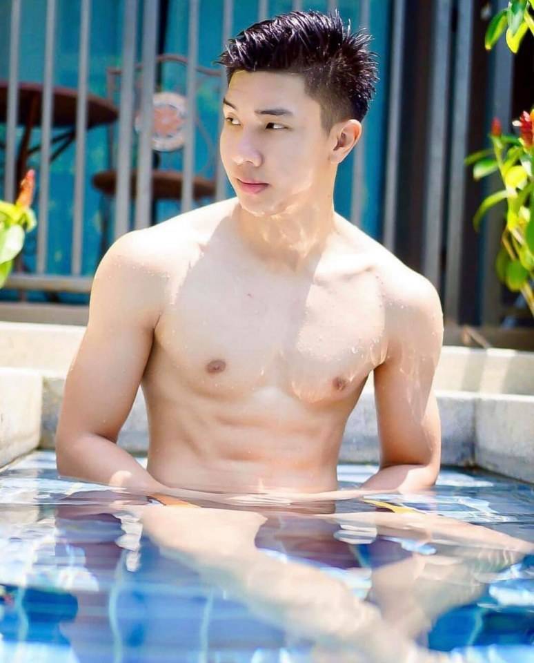 ร้อนแบบนี้ไปเล่นน้ำกัน