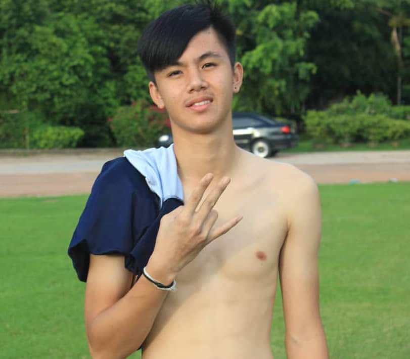 น้องเบ๊บนักฟุตบอลสุดหล่อ