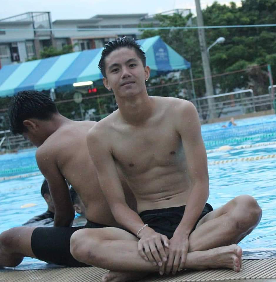 น้องเบ๊บนักฟุตบอลสุดหล่อ