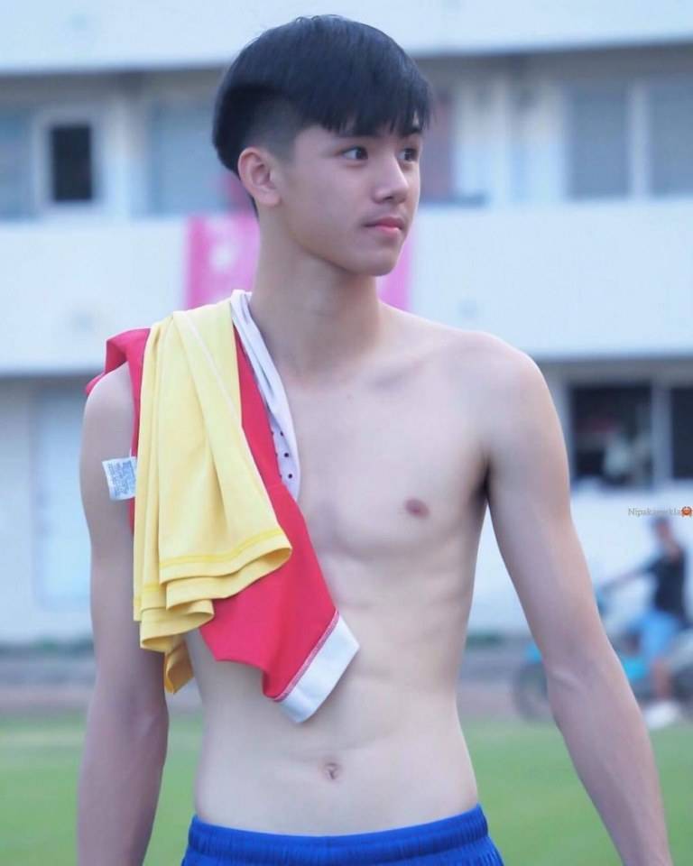 น้องเบ๊บนักฟุตบอลสุดหล่อ