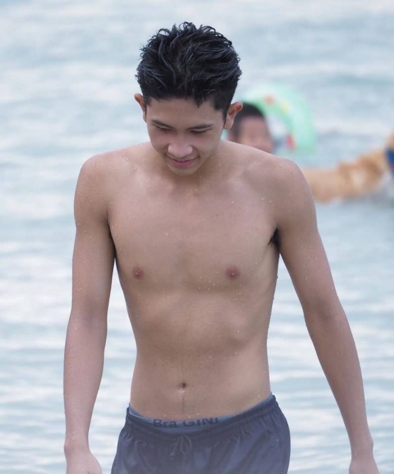 หนุ่มนักกีฬาวัยใส