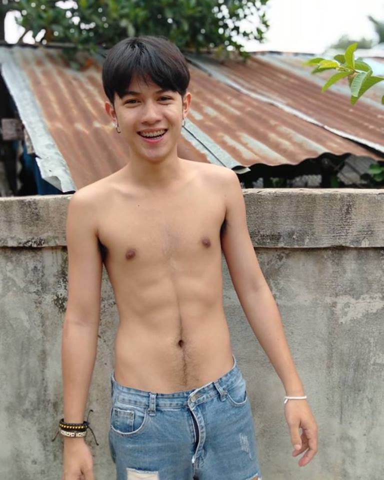 Pic Post ของฉัน //ตอน// หล่อน้อย (แต่) อร่อยนาน *218