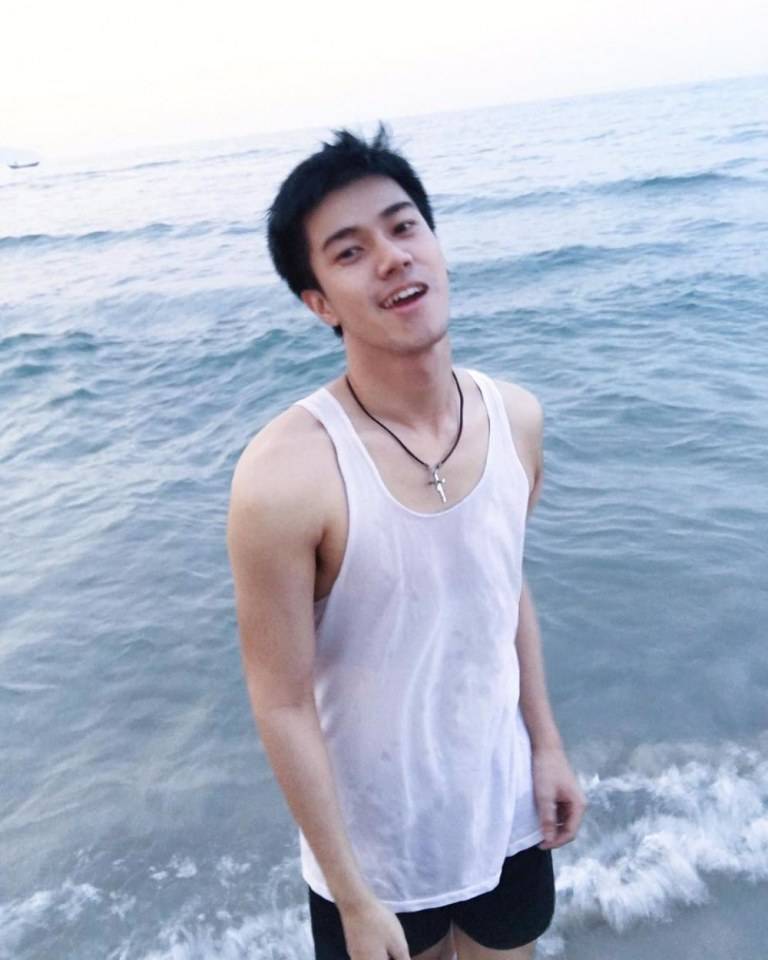 อาภรณ์ขาวสาวหลงอยากปลงใจ  4,511