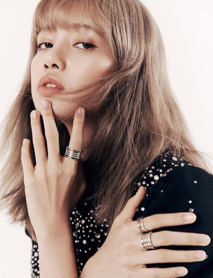 (Black Pink) Lisa @ Harper's Bazaar Thailand May 2019