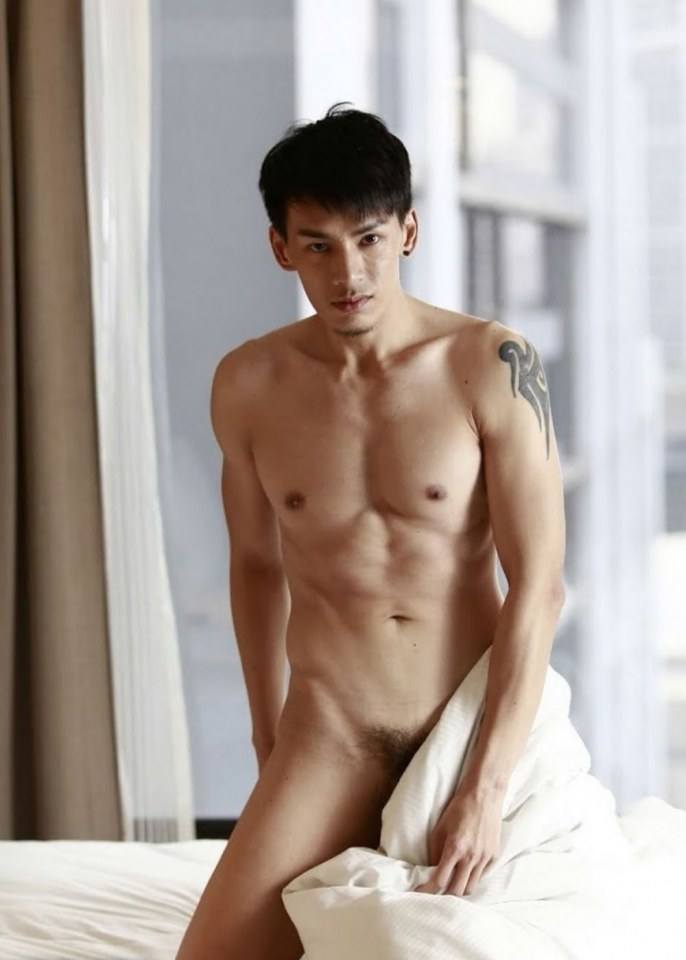 หนุ่มหล่อขึ้นปก 194