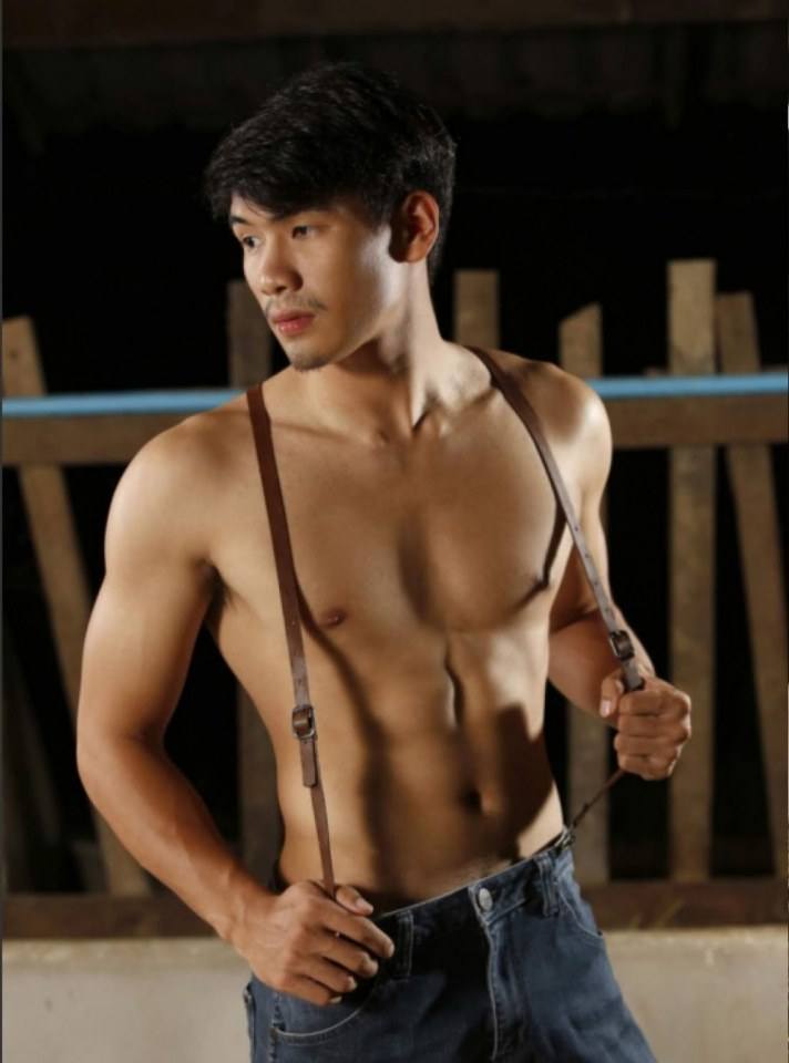 หนุ่มหล่อขึ้นปก 195