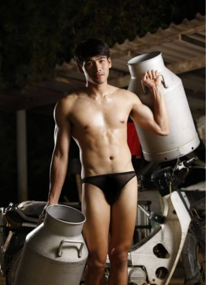 หนุ่มหล่อขึ้นปก 195