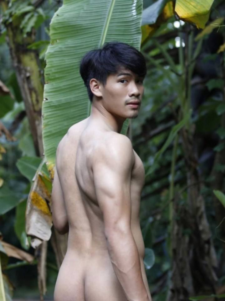 หนุ่มหล่อขึ้นปก 195