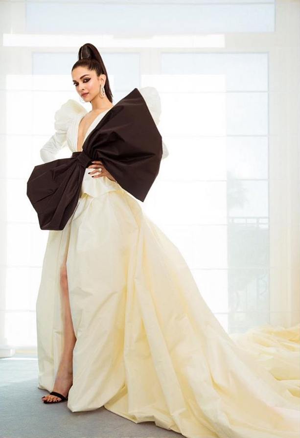 Deepika Padukone รึจะสู้แม่ศรี ไทยแลนด์ๆๆๆๆๆๆ