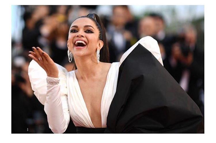 Deepika Padukone รึจะสู้แม่ศรี ไทยแลนด์ๆๆๆๆๆๆ