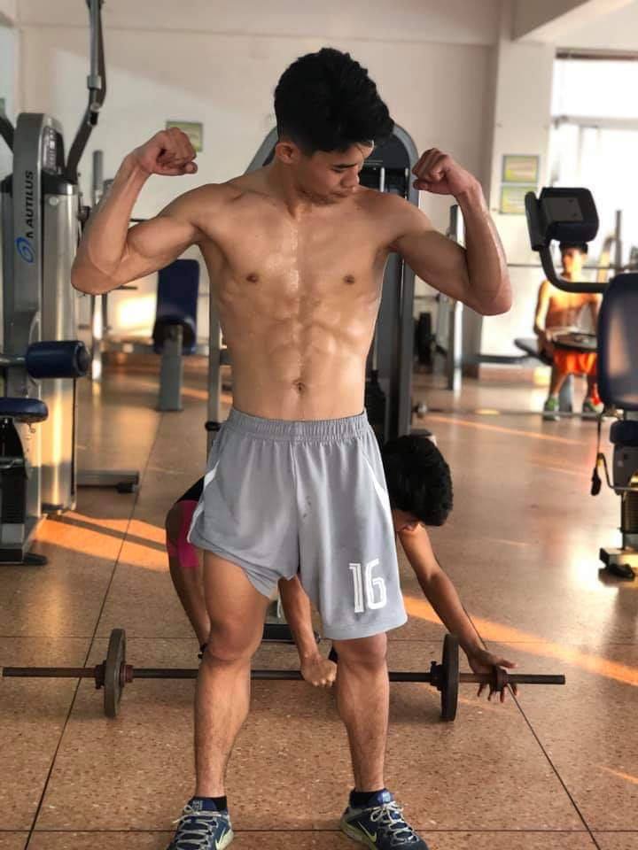 น้องริก (นักมวย).....โรงเรียนกีฬากรุงเทพมหานคร