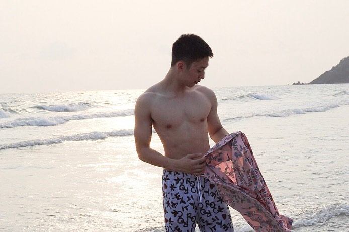 ถอดโชว์เรือนร่าง 2511