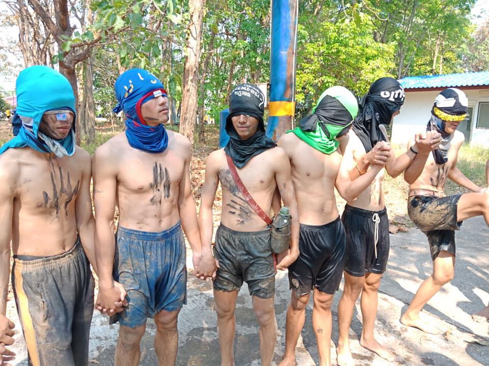 ถอดโชว์เรือนร่าง 2514