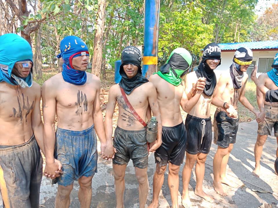 ถอดโชว์เรือนร่าง 2514