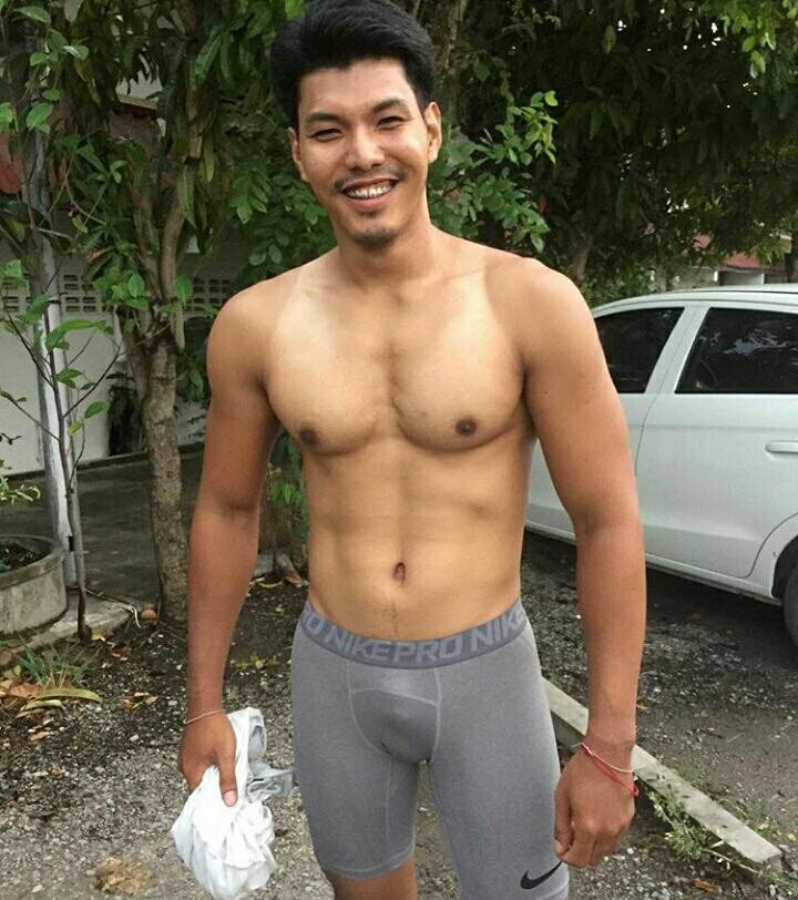 ถอดโชว์เรือนร่าง 2516