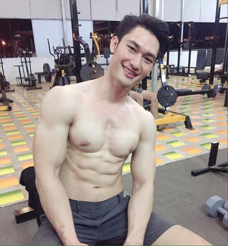 ถอดโชว์เรือนร่าง 2516