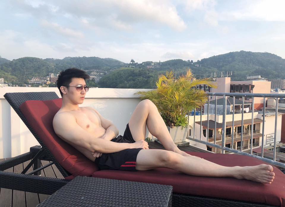 ถอดโชว์เรือนร่าง 2520