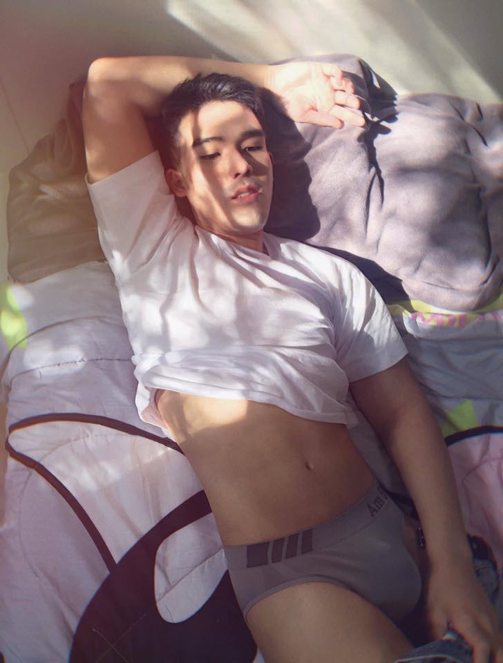 ถอดโชว์เรือนร่าง 2520