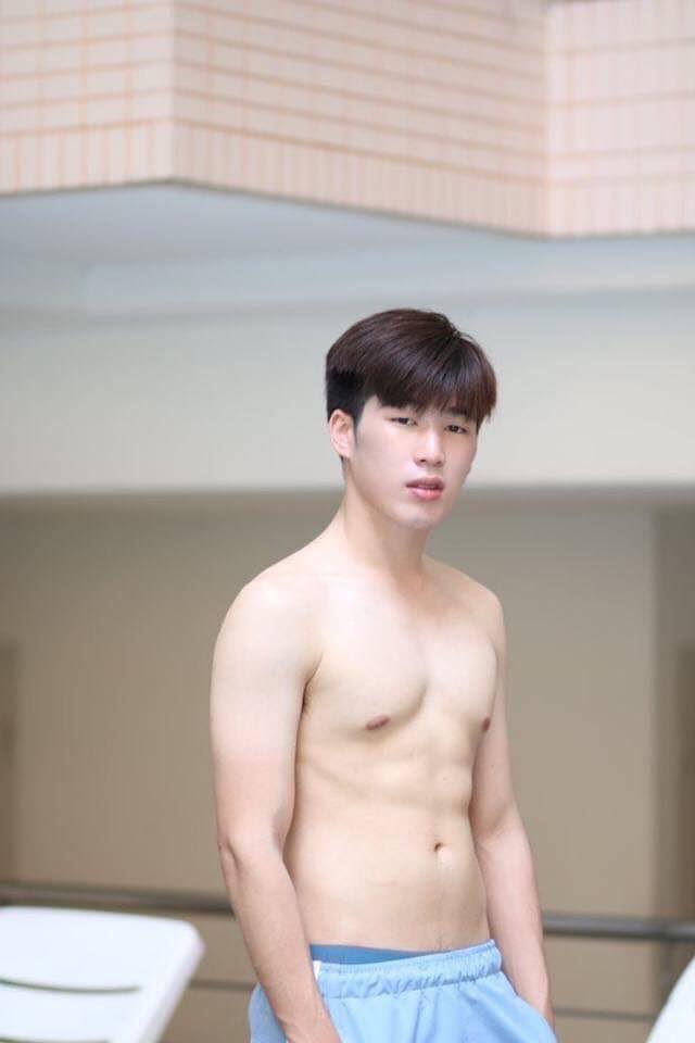 ถอดโชว์เรือนร่าง 2523