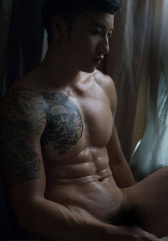 หนุ่มหล่อขึ้นปก 201