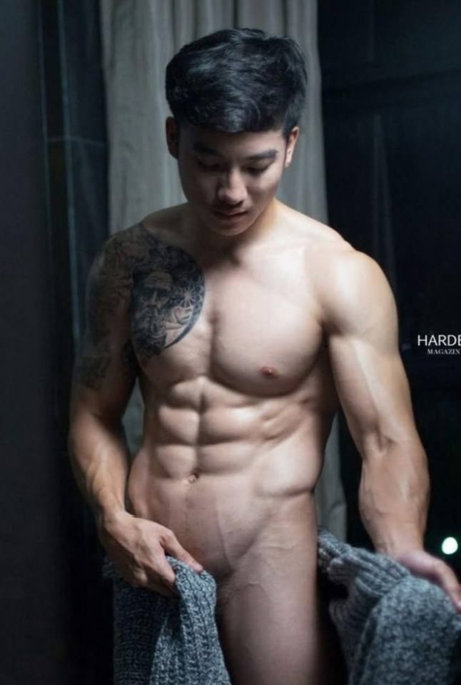 หนุ่มหล่อขึ้นปก 201