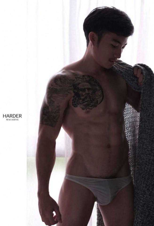 หนุ่มหล่อขึ้นปก 201