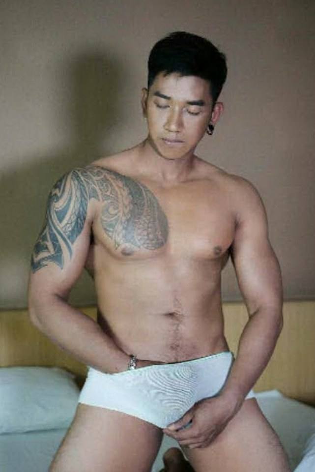 หนุ่มหล่อขึ้นปก 202
