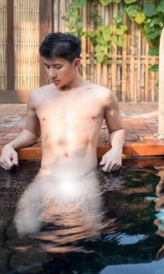 หนุ่มหล่อขึ้นปก 206