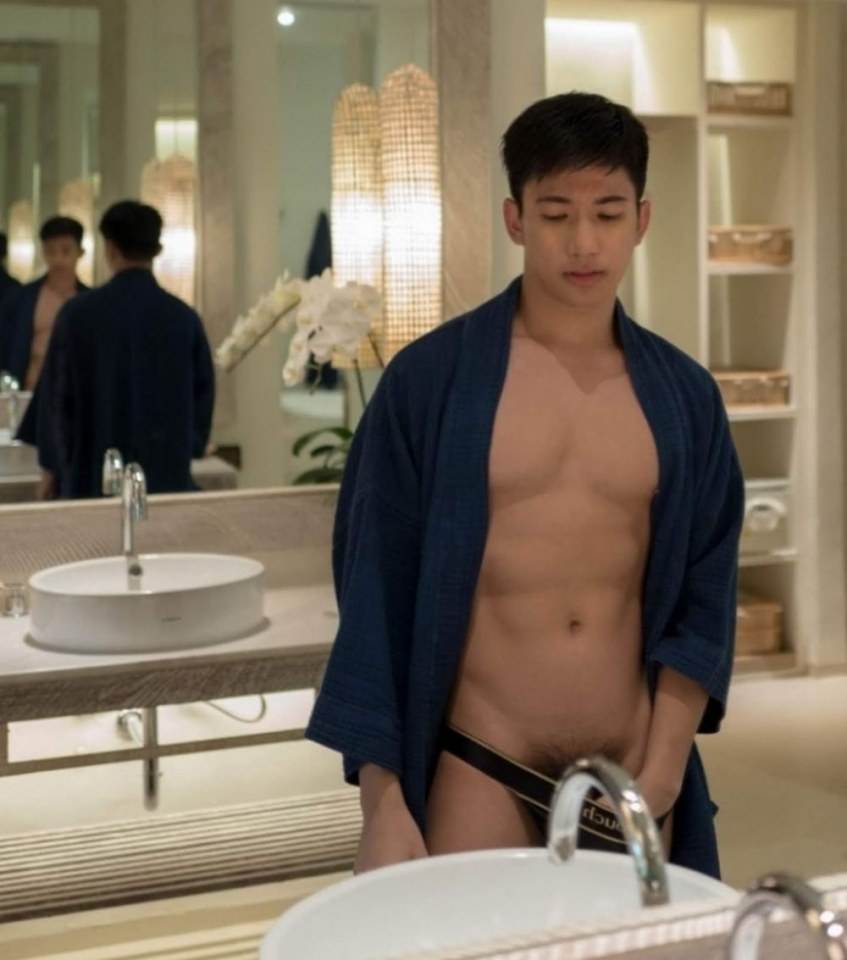 หนุ่มหล่อขึ้นปก 206.1