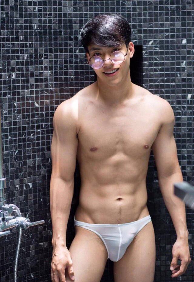 กล้าโชว์ก็กล้าดู 8