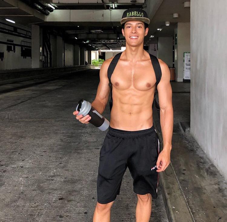 หล่อบ้างน่ารักบ้าง ๓๑