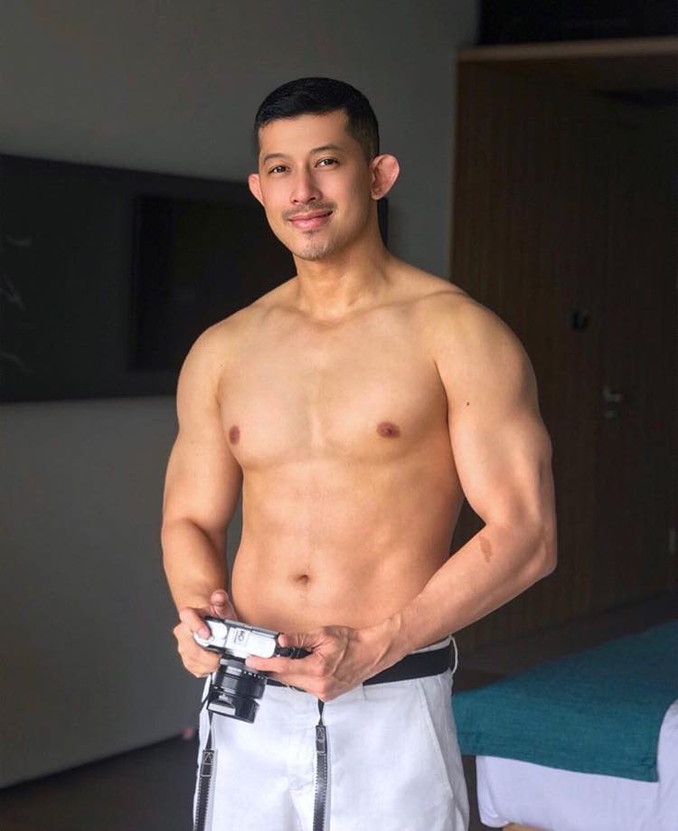 หล่อบ้างน่ารักบ้าง ๓๕