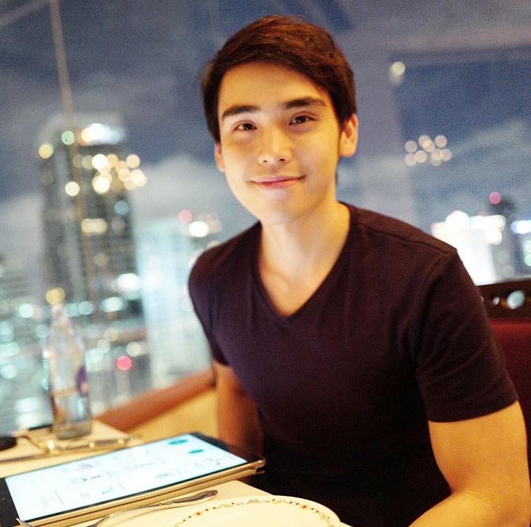 หล่อบ้างน่ารักบ้าง ๔๒