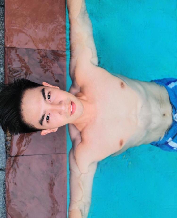 หล่อบ้างน่ารักบ้าง ๔๓