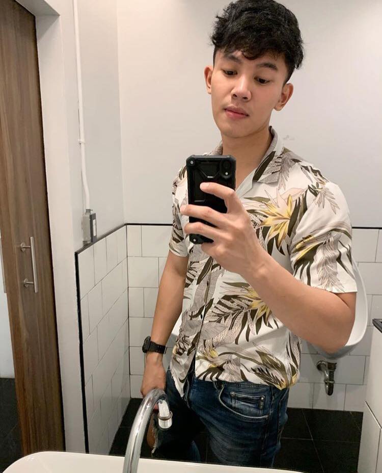 หล่อบ้างน่ารักบ้าง ๔๔