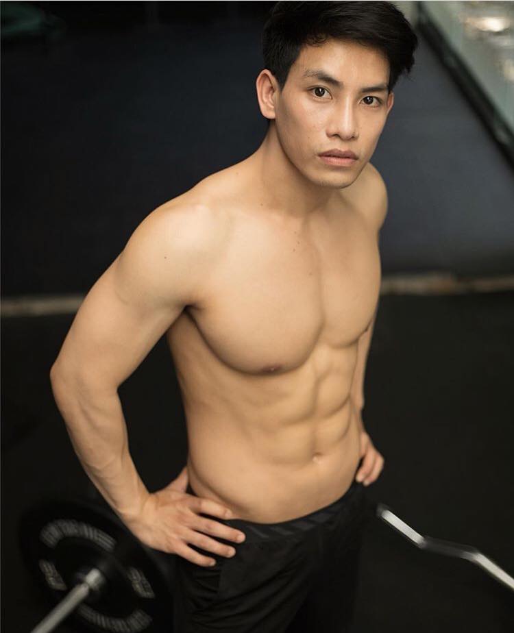หล่อบ้างน่ารักบ้าง ๔๔