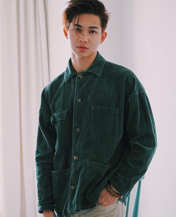 หล่อบ้างน่ารักบ้าง ๔๔