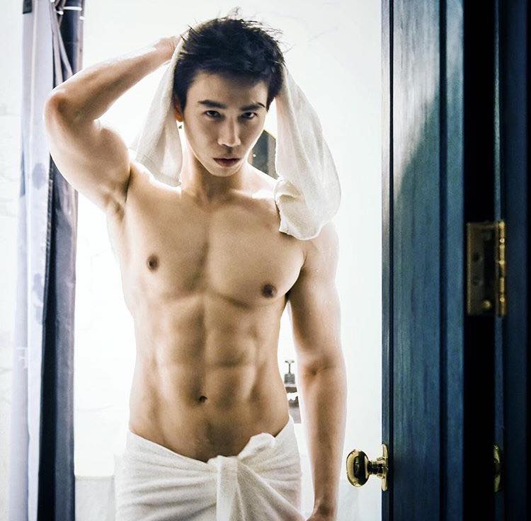 หล่อบ้างน่ารักบ้าง ๔๕
