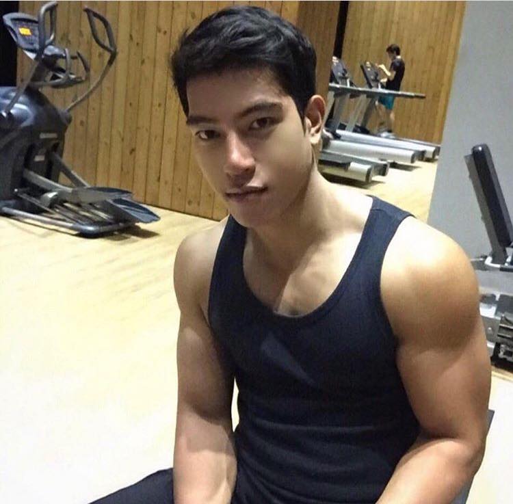 หล่อบ้างน่ารักบ้าง ๔๖