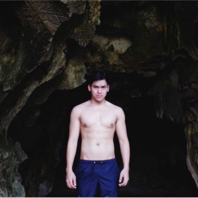 หล่อบ้างน่ารักบ้าง ๔๗