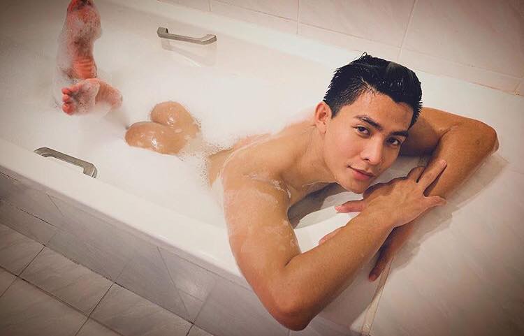 หล่อบ้างน่ารักบ้าง ๔๗