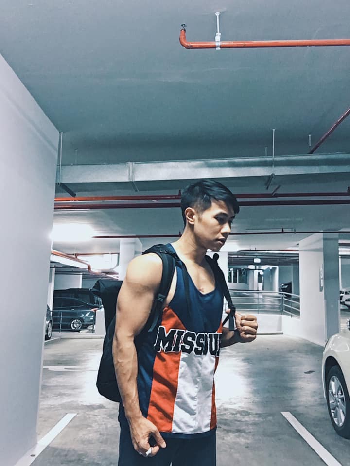 หล่อบ้างน่ารักบ้าง ๔๘