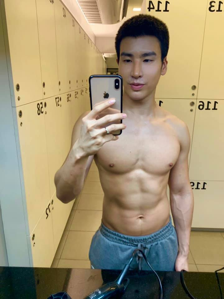 หล่อบ้างน่ารักบ้าง ๔๘