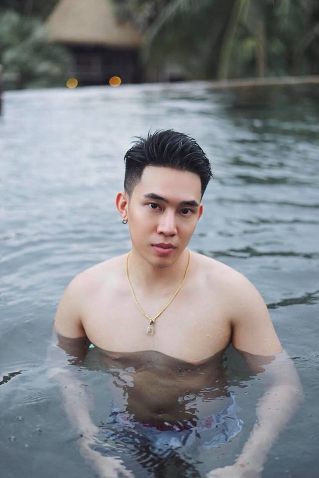 หล่อบ้างน่ารักบ้าง ๔๘
