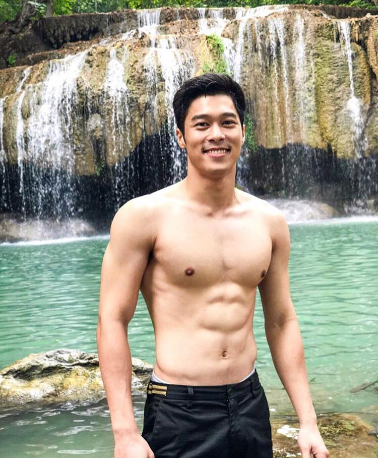 หล่อบ้างน่ารักบ้าง ๔๙